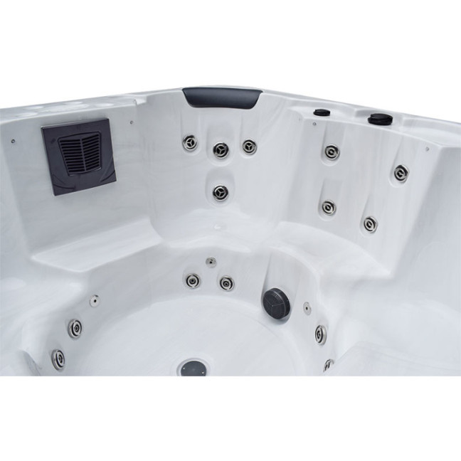 ASPö 6-Person Hydro-Spa 220 × 220 × 89 cm — family-size spa with 47 jets & Nordic insulation