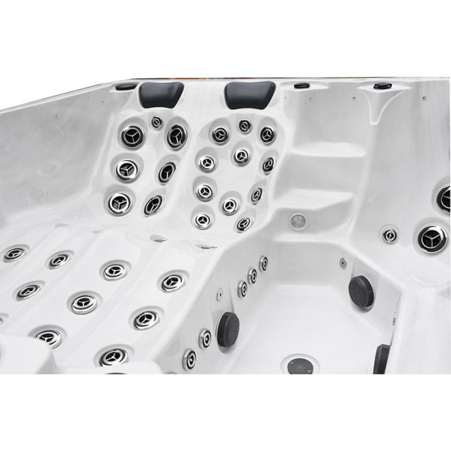 Dunö 5-Person Luxury Hot Tub 229 × 229 × 96 cm — dual-lounger spa for resort-grade hydrotherapy